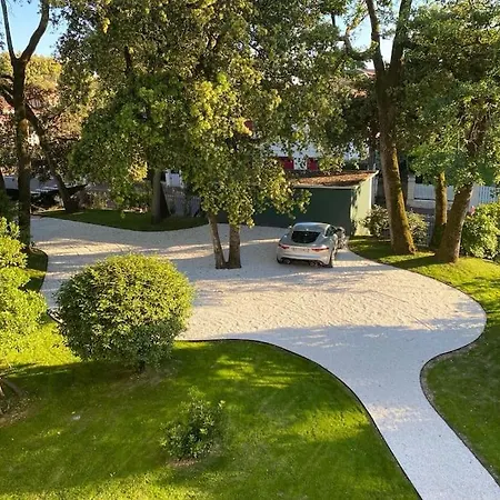 La Clairiere فيلة رويا